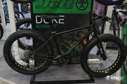 Khai mạc Triển lãm Quốc tế Xe Hai Bánh Việt Nam 2015 - ảnh 9