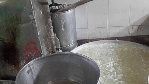 Lò sản xuất mứt bí đao dùng chất tẩy trắng - ảnh 2