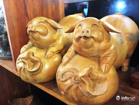 Người Sài Gòn sắm đồ gỗ giá trăm triệu chơi tết - ảnh 7