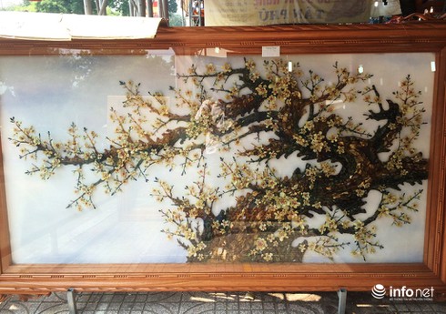 Người Sài Gòn sắm đồ gỗ giá trăm triệu chơi tết - ảnh 12