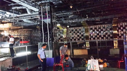 Đầu tư nhiều tỷ đồng, quán bar của Đàm Vĩnh Hưng bất ngờ bị niêm phong - ảnh 1