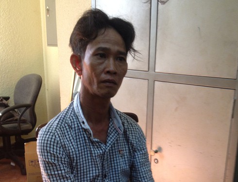 Cảnh sát đột kích khách sạn, bắt 69 người say sưa lắc tài xỉu ăn tiền - ảnh 2