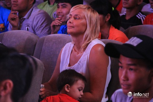 Hình ảnh các tuyển thủ futsal Việt Nam giao lưu cùng người hâm mộ TP.HCM - ảnh 15