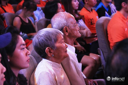 Hình ảnh các tuyển thủ futsal Việt Nam giao lưu cùng người hâm mộ TP.HCM - ảnh 6