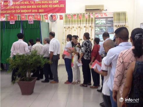 Phó Thủ tướng Chính Phủ Trương Hòa Bình thực hiện quyền cử tri tại TP.HCM - ảnh 3