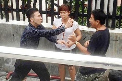 Vụ hành hung ở chung cư 4S Riverside: Bị hại xin hoãn phiên tòa để chữa bệnh - ảnh 1