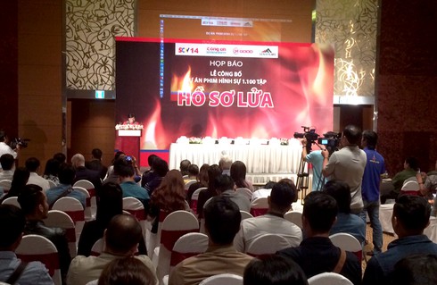 Người đẹp Nam Em thủ vai nữ cảnh sát trong bộ phim hình sự Hồ sơ lửa - ảnh 1