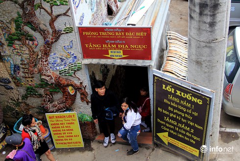 Ngắm bộ bàn ghế gốc gỗ sao chạm 12 con giáp lớn nhất nước - ảnh 2