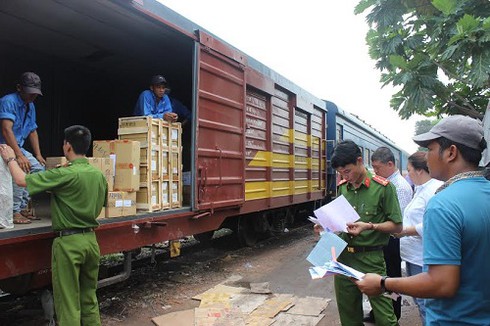 Đồng Nai xử lý hơn 1.100 vụ vi phạm hàng lậu, hàng giả trong 3 tháng - ảnh 1