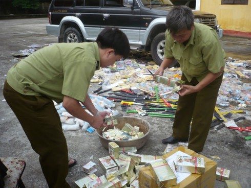 Bình Thuận: Xử lý 228 vụ vi phạm về thương mại trong tháng 4 - ảnh 1