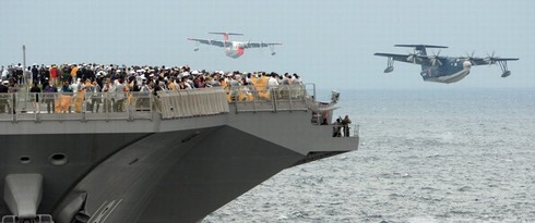 Chùm ảnh: Nhật Bản biểu dương lực lượng Hải quân - ảnh 3