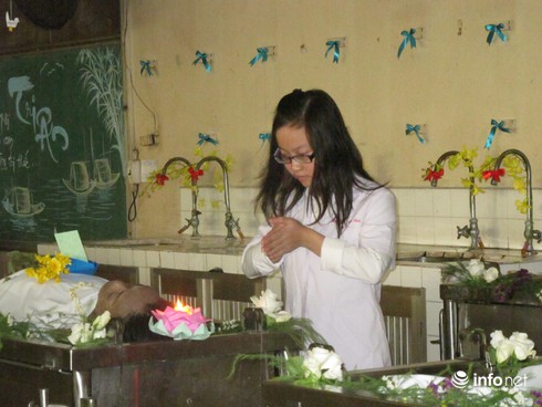 Trang nghiêm, xúc động Lễ tri ân những người hiến xác vì khoa học - ảnh 9