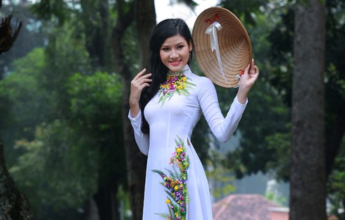 Hotgirl Trang Trần Diễm Quỳnh gắn bó với các hoạt động thiện nguyện - ảnh 1