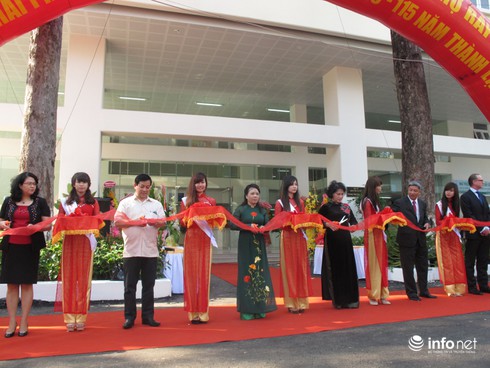 Kỷ niệm 40 năm giải phóng miền Mam: Khánh thành Trung tâm Ung bướu Chợ Rẫy - ảnh 1