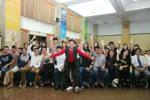 Sinh viên Đại học Tân Tạo “cháy” với Golden Rhythm - ảnh 4