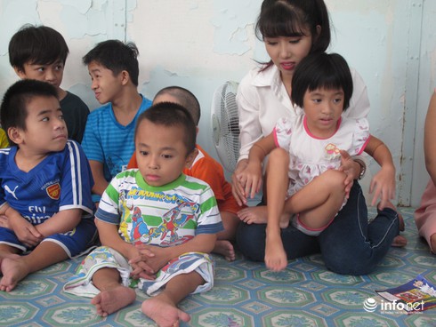 Tết đông ấm với làng trẻ xương thủy tinh - ảnh 6