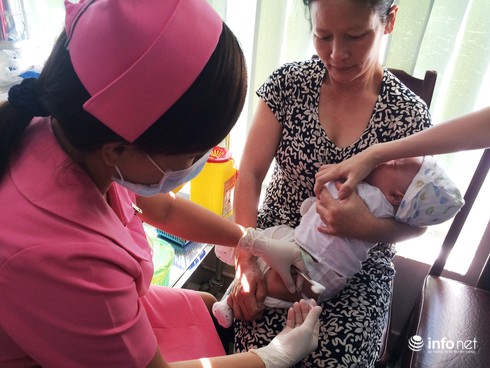 TPHCM: Tỷ lệ tiêm chủng ở trẻ dưới 18 tháng đạt rất thấp - ảnh 1