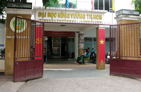 ĐH Hùng Vương TPHCM cho giảng viên nghỉ việc vì không còn tiền trả lương - ảnh 1