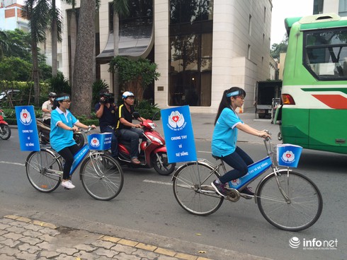 Ca sĩ Phi Hùng đăng ký hiến mô tạng để