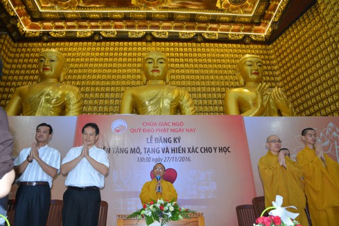 Hơn 400 người đăng ký hiến mô, tạng tại chùa Giác Ngộ - ảnh 1