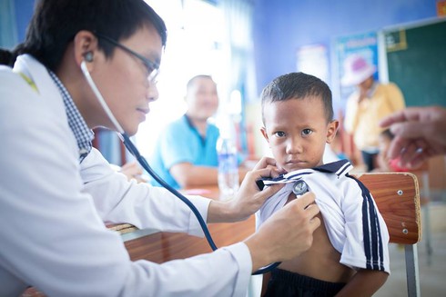 Khám tầm soát bệnh tim miễn phí cho trẻ có hoàn cảnh khó khăn tại Tiền Giang - ảnh 1