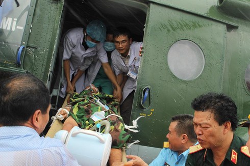 Chuyến bay khẩn cấp cấp cứu chiến sĩ bị viêm màng não từ đảo Thổ Chu - ảnh 1