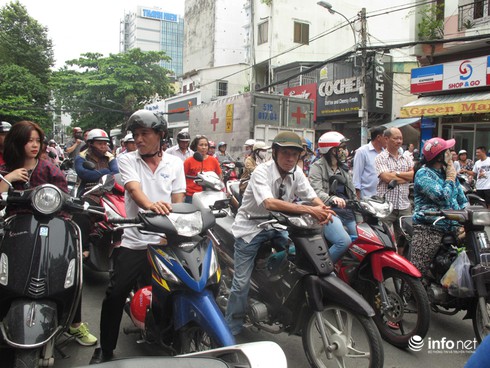 Thi lớp 10: Phụ huynh lo lắng hơn học sinh - ảnh 2