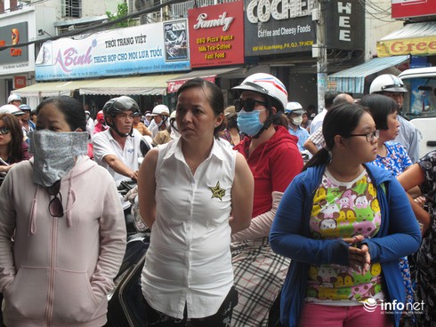 Thi lớp 10: Phụ huynh lo lắng hơn học sinh - ảnh 1