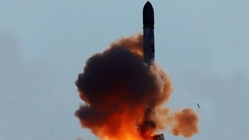 Tên lửa đạn đạo Sarmat mới của Nga thức tỉnh Mỹ - ảnh 2