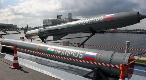 Ấn Độ thử thành công “sát thủ diệt hạm” BrahMos từ tàu khu trục mới - ảnh 2