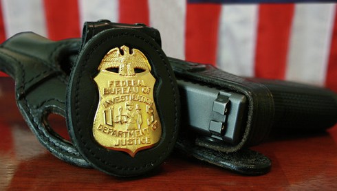 Giám đốc FBI kêu gọi dân Mỹ cảnh giác sau vụ tấn công khủng bố ở Paris - ảnh 1