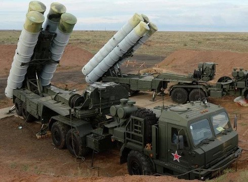 Tên lửa S-400 của Nga tại Syria buộc Mỹ phải thay đổi chiến thuật - ảnh 1