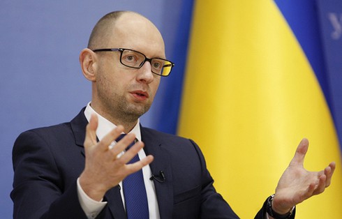 Yatsenyuk yêu cầu EU phong tỏa dự án 