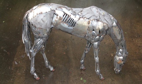 Ngắm những con vật tuyệt đẹp làm từ mảnh ghép phế liệu - ảnh 7