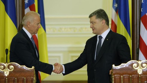 Poroshenko và Biden họp bàn cách chống “Dòng chảy phương Bắc 2” - ảnh 1