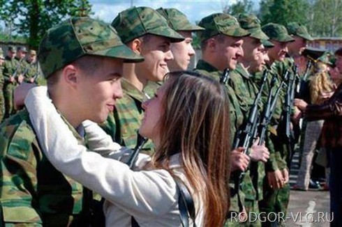 Vì sao thanh niên Nga nô nức lên đường nhập ngũ? - ảnh 2