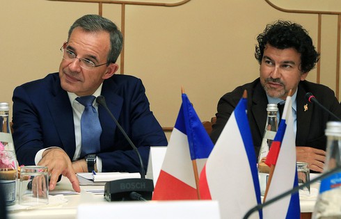 Nghị sỹ Pháp: Đã đến lúc phương Tây phải thừa nhận Crimea là của Nga - ảnh 1