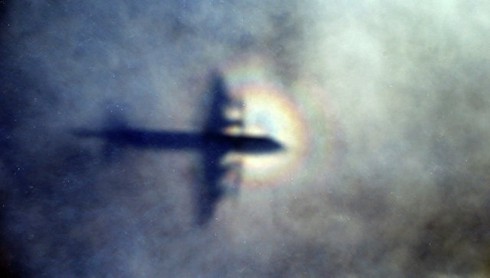 MH370 bị mất điều khiển trước khi rơi xuống Ấn Độ Dương? - ảnh 1