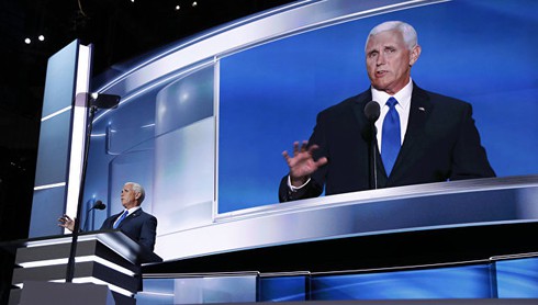 Sợ mất phiếu bầu, Donald Trump sẽ “trở mặt” với Putin? - ảnh 2