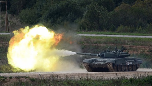 Ấn Độ sẽ mua số lượng lớn xe tăng T-90 của Nga? - ảnh 1