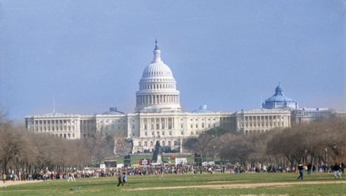 Quốc hội Mỹ sẽ không cho phép ông Trump gỡ các biện pháp trừng phạt chống Nga - ảnh 1