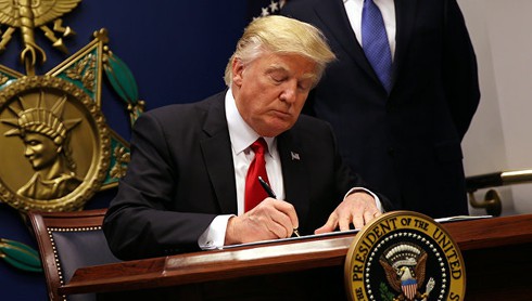 Trump: Thông tin giả mạo đang cản trở việc đạt được thỏa thuận với Nga - ảnh 1
