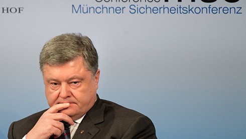 Lý do Tổng thống Ukraine Poroshenko kêu gọi trừng phạt Nga cứng rắn hơn - ảnh 1