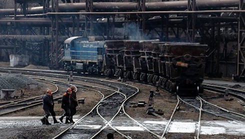 Lý do hai nhà máy thép tại Donbass phải ngừng sản xuất? - ảnh 1