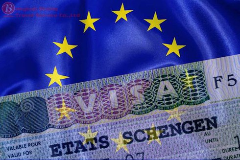 Ukraine được cấp quy chế miễn thị thực Schengen: Nửa buồn, nửa vui - ảnh 1