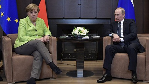 Putin-Merkel đã thảo luận gì tại Sochi? - ảnh 2