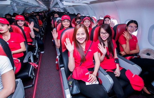 Bikini Vietjet tỏa sáng cùng Cuộc thi