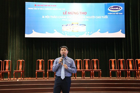 Vinamilk sure prevent đồng hành tổ chức lễ mừng thọ và chăm sóc người cao tuổi - ảnh 2