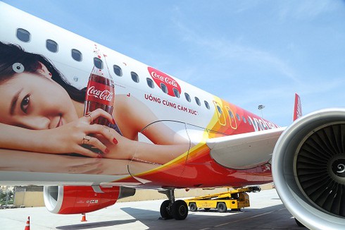 “Bay cùng cảm xúc - Uống cùng cảm xúc” với Vietjet & Coca-Cola - ảnh 2