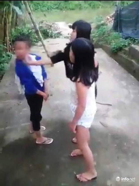 Huế: Xôn xao clip nữ sinh THCS đánh nhau - ảnh 2
